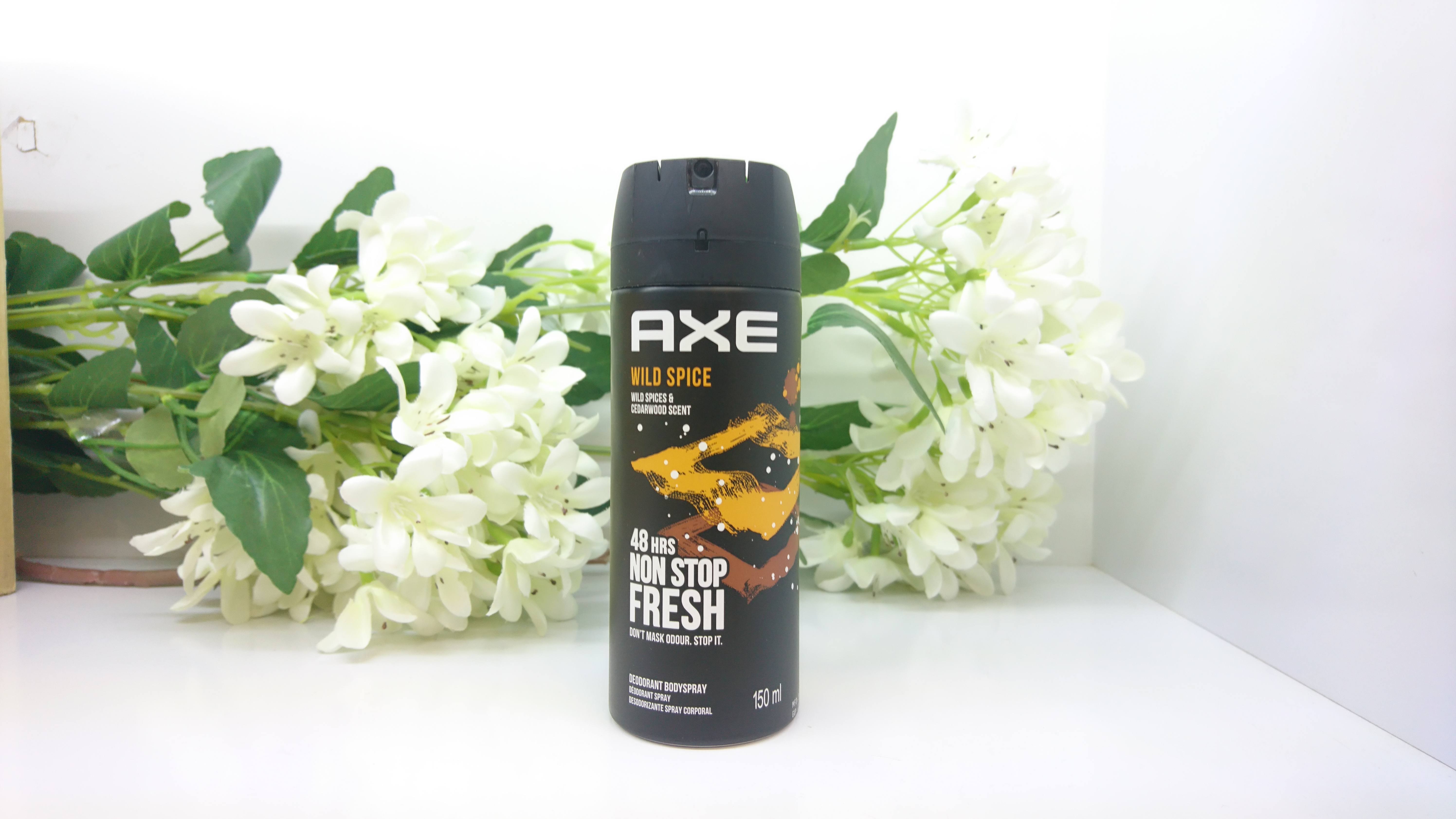 اسپری خوشبو کننده بدن آکس AXE رایحه فضای وحشی و چوب درخت سدر WILD SPACE & CEDARWOOD SCENT